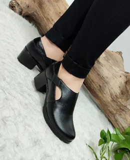 کفش زنانه طبی مدل چشمک کد ۷۳۳