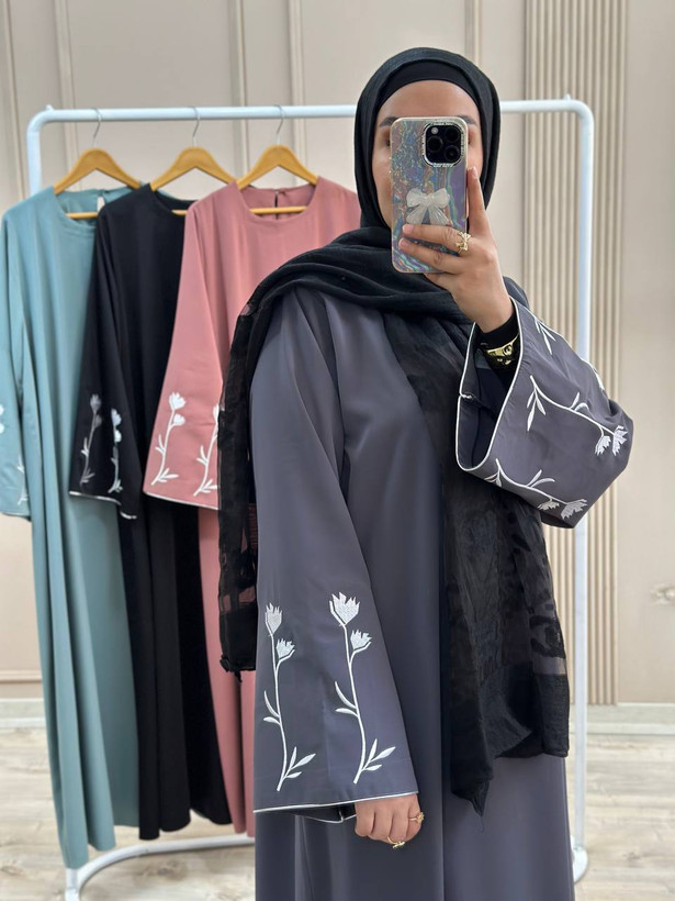 مانتو عبایی کرپ ندا مازراتی