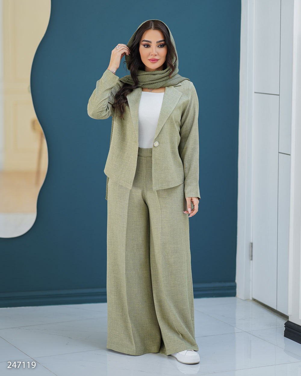 کراپ و شلوار زنانه شانتون میلکان