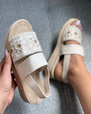 صندل زنانه رویه بافت حریر دوزی