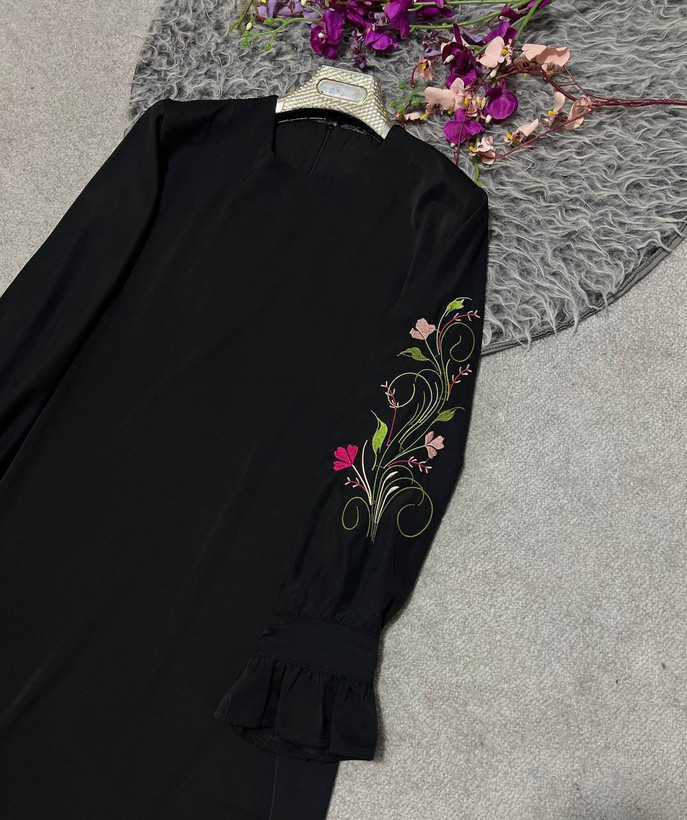 مانتو عبایی زنانه الیزه کد۶۸۷۴