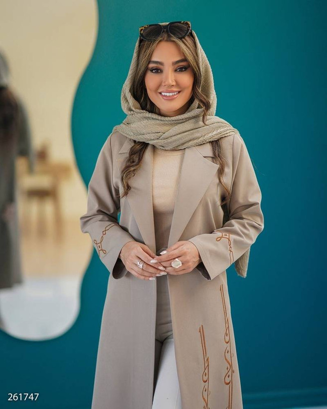 مانتو بلند مجلسی زنانه کد ۲۶۱۷