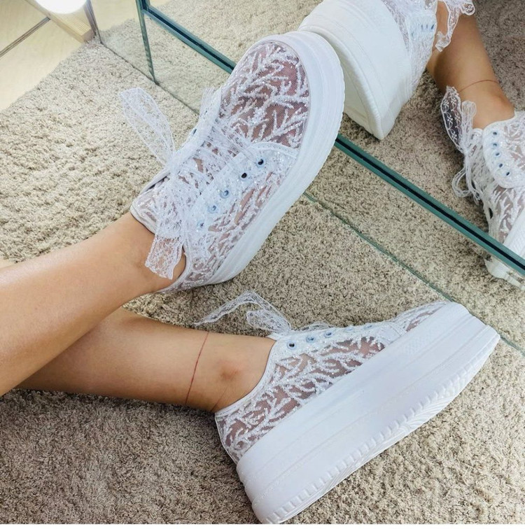 کتونی عروس سفید لژ دار